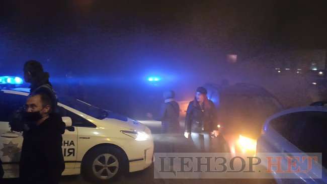 Под Шевченковским судом - столкновения с полицией 12