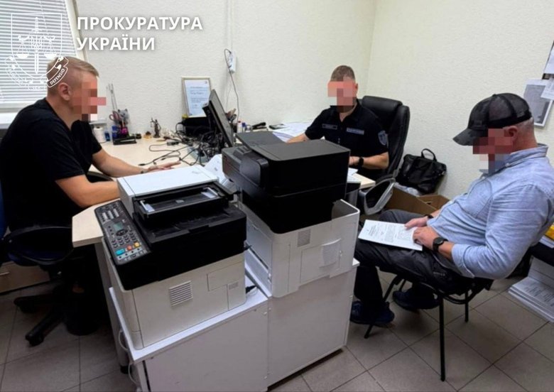 Four military officials to stand trial: details