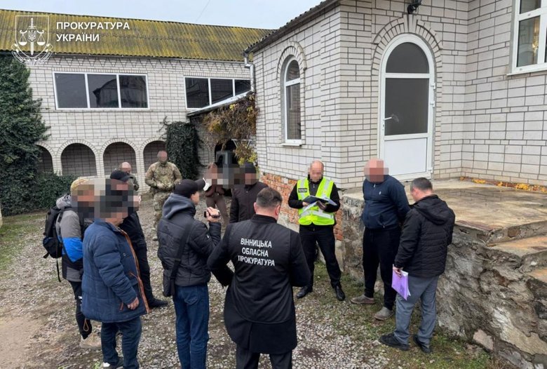 заключил фиктивный брак