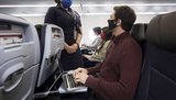 В США авиапассажиров без масок будут штрафовать на $35 тыс.