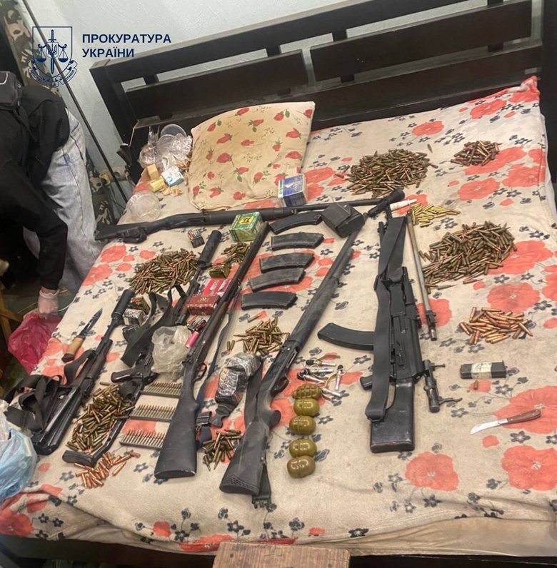 Хранил пулемет и гранаты: задержан житель Киевской области