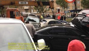 Поліція відкрила кримінальне провадження за фактом ДТП з автокраном у Києві, - Блищик. ВIДЕО