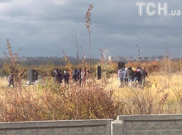 Окуєву поховали в Дніпрі в присутності родини і побратимів 01 Окуєву поховали в Дніпрі в присутності родини і побратимів 01