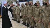 Митрополит Епіфаній освятив 5 тисяч пасок для українських воїнів. ФОТОрепортаж