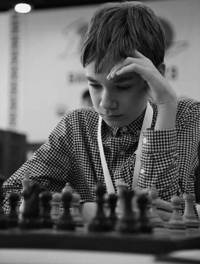 14-річний шахіст Самуненков представляє Україну на чемпіонаті Європи з рапіду та бліцу 02