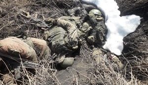 Трупи російських солдатів без ознак насильницької смерті виявлені на Харківщині. ФОТОрепортаж