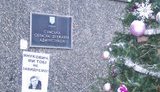 В Сумах госадминистрацию, офис ПР и исправительную колонию украсили листовками: "Янукович, ми тобі не завидуємо". ФОТОрепортаж
