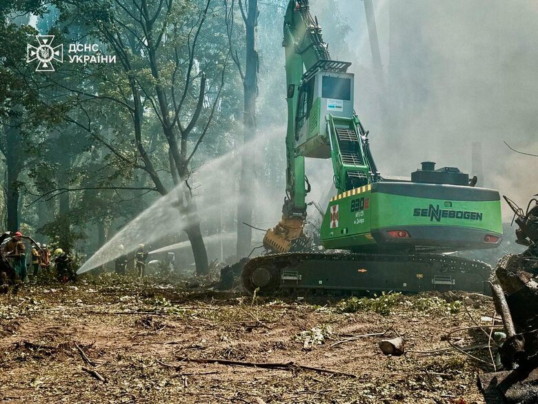 Удар РФ по Києву 4 липня. Виявили тіло людини