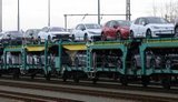 В Україні падає попит на бензинові авто: популярні моделі травня