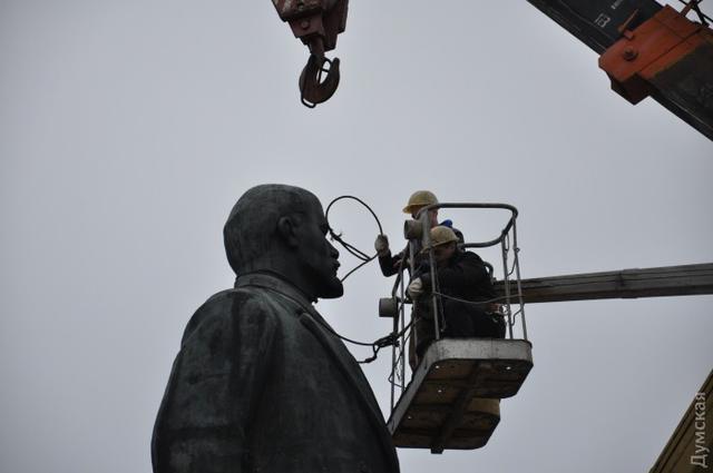 ленин памятник демонтаж