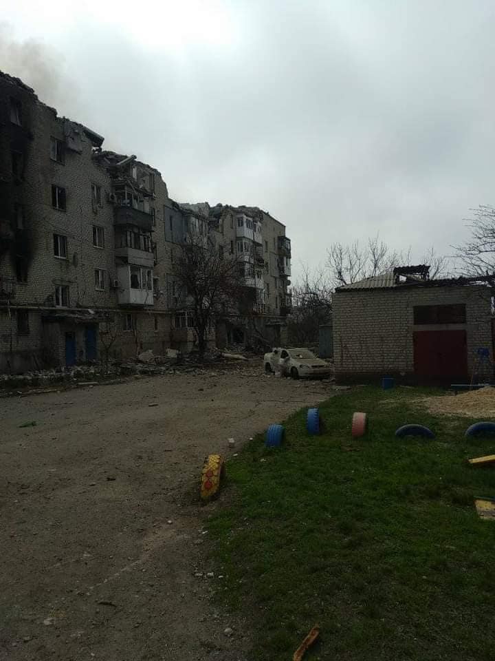 У Попасній тривають вуличні бої, під завалами загинуло три жінки, - ОВА 02 У Попасній тривають вуличні бої, під завалами загинуло три жінки, - ОВА 02