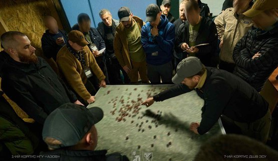 Впервые в истории: 7-й корпус ДШВ и "Азов" провели совместные командно-штабные учения. ФОТОРЕПОРТАЖ