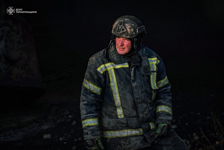 Обстріли Тернопільщини: Виникла пожежа на промисловому об'єкті
