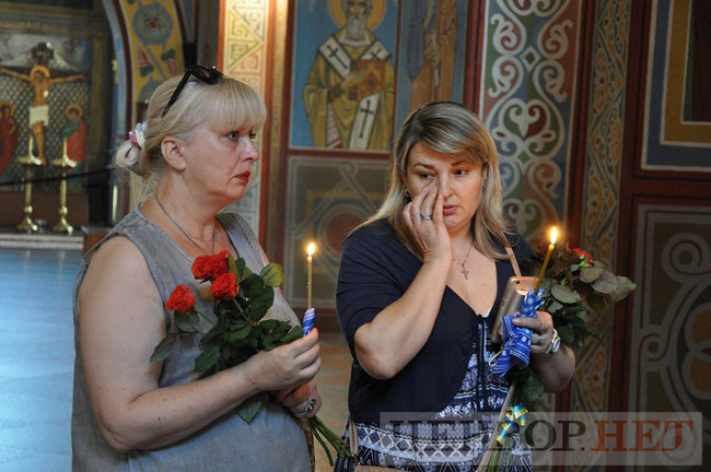 Із воїном Донбасу Андрієм Івановим, який стріляв по Беркуту 20 лютого на Майдані, попрощалися в Києві 09