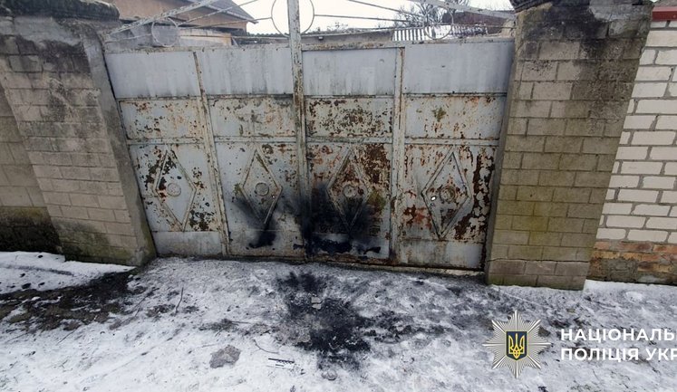 Два человека погибли и двое ранены вследствие российских обстрелов Херсонщины, еще одна женщина пострадала от подрыва на мине