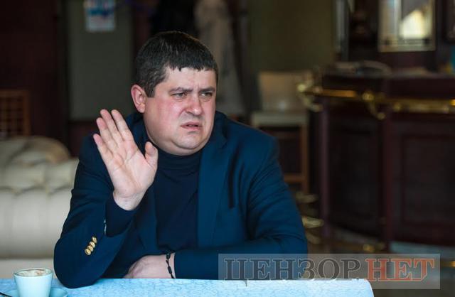 Голова фракції НФ Максим Бурбак: Спілкуюся з людьми на окрузі. Сказати, що нас не люблять, - це ще мяко 02