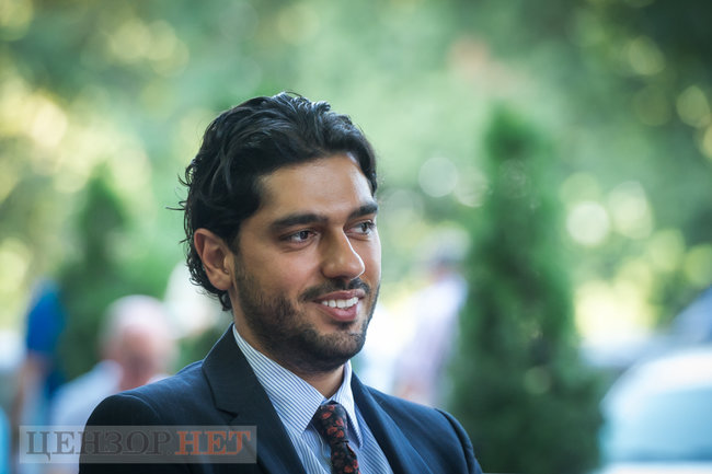 Гео Лерос: Зеленський сказав Арахамії, що якщо мене сьогодні не виключать, він завтра розпустить парламент 05 Гео Лерос: Зеленський сказав Арахамії, що якщо мене сьогодні не виключать, він завтра розпустить парламент 05