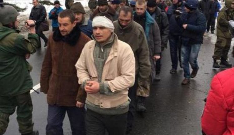Террористы "ДНР" провели очередной "парад" пленных в Донецке. ФОТОрепортаж+ВИДЕО