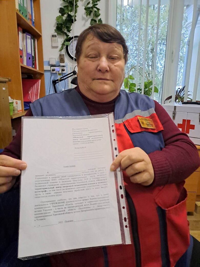 Оккупанты приставали к нашим дивчатам. Пугали: мы твой адрес записали, ночью к тебе приедем… - фельдшер Елена Кухта об оккупации Херсонщины 01