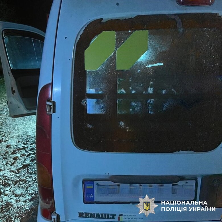 Чоловік вистрілив в автомобіль і поранив дитину qzeikqiqhiquuzrz