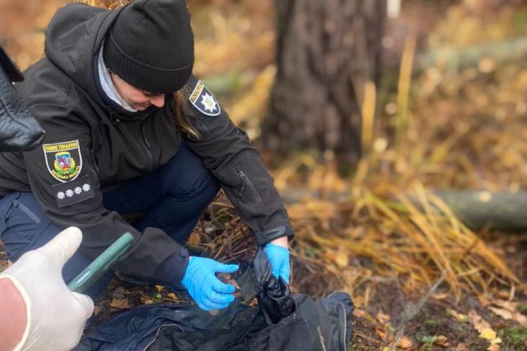 Тіло вбитого окупантами чоловіка виявили в лісі на Київщині, - Нєбитов 01