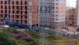 На стройплощадке в Черновцах упал подъемный кран, крановщик госпитализирован с травмами, - источник. ФОТО