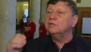 "Поставил раком и туда. Да еще и без мыла. Херня это все", - "регионал" о миссии Кокса-Квасьневского. ВИДЕО