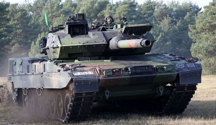 Урядова коаліція Німеччини вирішила не постачати Україні танки Leopard II, кажуть підготовка воїнів займе багато часу