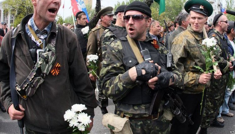 Террористы на Донбассе звереют: похищения, преследования, избиения и пытки, - Human Rights Watch