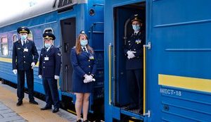 Перевезення пасажирів зросли з початку року на 3,5%, – Держстат