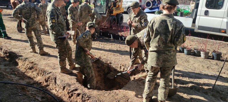 Алею пам’яті захисників України відкриють у Києві 14 жовтня 02