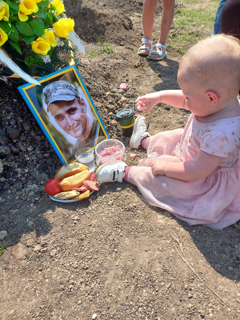 День народження доньки загиблого в боях проти окупантів українського захисника Владислава Солдата 01