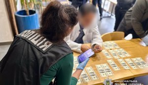 7 тысяч долларов за "медлегенду" для уклонения от мобилизации: в Одессе Нацполиция задержала врача. ФОТОрепортаж