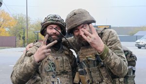 Воїни ЗСУ Олександр Тішаєв та Олександр Аліксєєнко 165 днів безперервно тримали позиції на передовій. ФОТОрепортаж