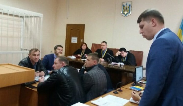 Суд снова не смог провести заседание по группе Онищенко: не пришли адвокаты. ФОТОрепортаж