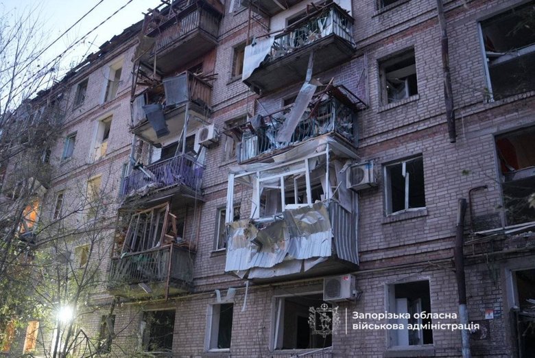 Росіяни атакували Запоріжжя КАБом: загинув чоловік, є поранені