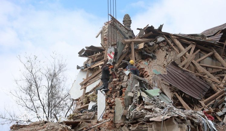 Удар РФ по 4-этажному дому в Днепре: аварийно-спасательные работы завершены. ФОТОРЕПОРТАЖ