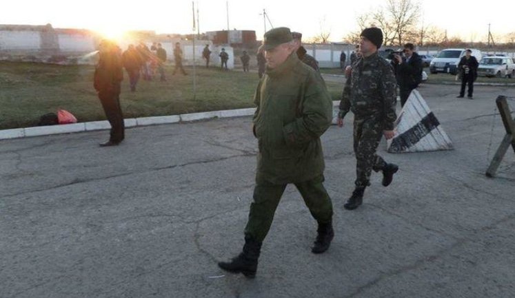 Crimean occupants identified: commander of the armed men who seized military facilities in the Crimea is recognized. PHOTOS