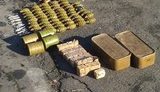 "Фантом" виявив схованку боєприпасів у зоні проведення АТО: вилучено 4250 патронів, 61 граната і 50 запалів. ВІДЕО+ФОТО