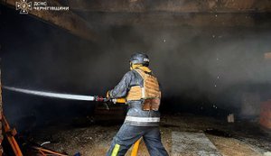 РФ атаковала Черниговскую и Сумскую области: повреждены предприятия и объекты энергетики, есть погибший. ФОТО