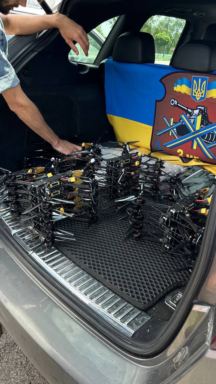 Сообществом Цензор.НЕТ в июле профинансировало производство 120 FPV-дронов Дикі Шершні 06 Сообществом Цензор.НЕТ в июле профинансировало производство 120 FPV-дронов Дикі Шершні 06