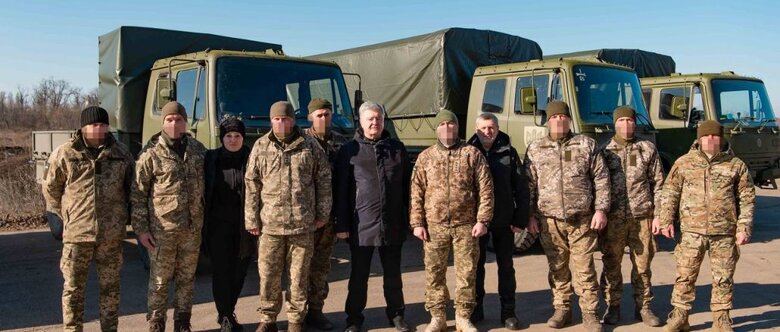 Бригада морської піхоти отримала вантажівки DAF і Старлінки 01