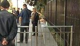 Нардепы просят убрать новый забор вокруг Рады: Еще колючкой оградите и вертухаев поставьте с автоматами - будем как на зоне. ВИДЕО.