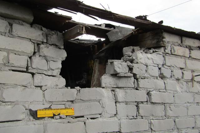 Бойовики з мінометів обстріляли житлові будинки Попасної, - Нацполіція 07