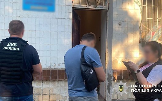 Фіктивні двірники й електрики: в Одесі Нацполіція викрила схему привласнення майже 15 млн грн у комунальному підприємстві. ФОТОрепортаж