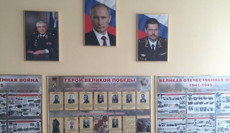Participants of one-man pickets for Putin's impeachment detained outside Russia's Duma. PHOTOS