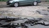 Донецк поплыл: из-за ливней с дорог смыло асфальт. ФОТОрепортаж