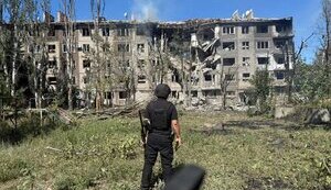 Доба на Донеччині: один загиблий і 10 поранених, атак зазнали три райони області. ФОТОрепортаж