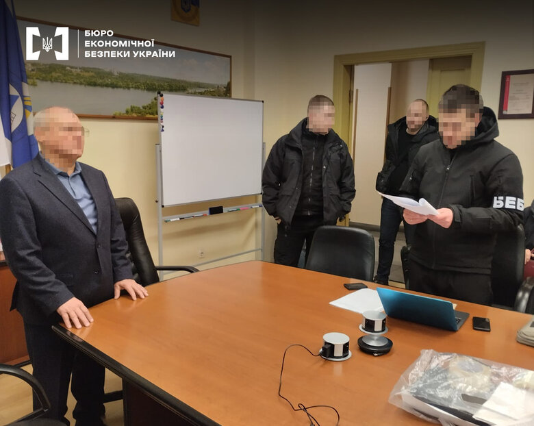 БЕБ прийшло з обшуками на феросплавні заводи Коломойського
