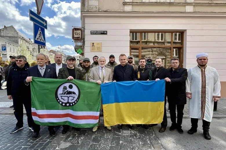 У Львові відкрили меморіальну таблицю Джохару Дудаєву